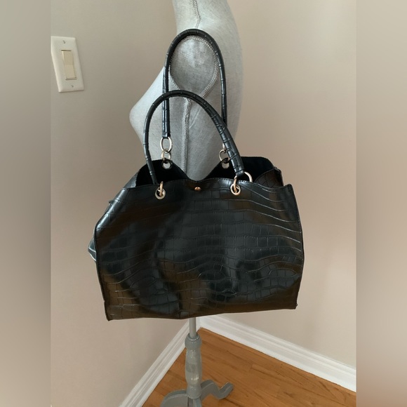 LA Express purse - Picture 1 of 8